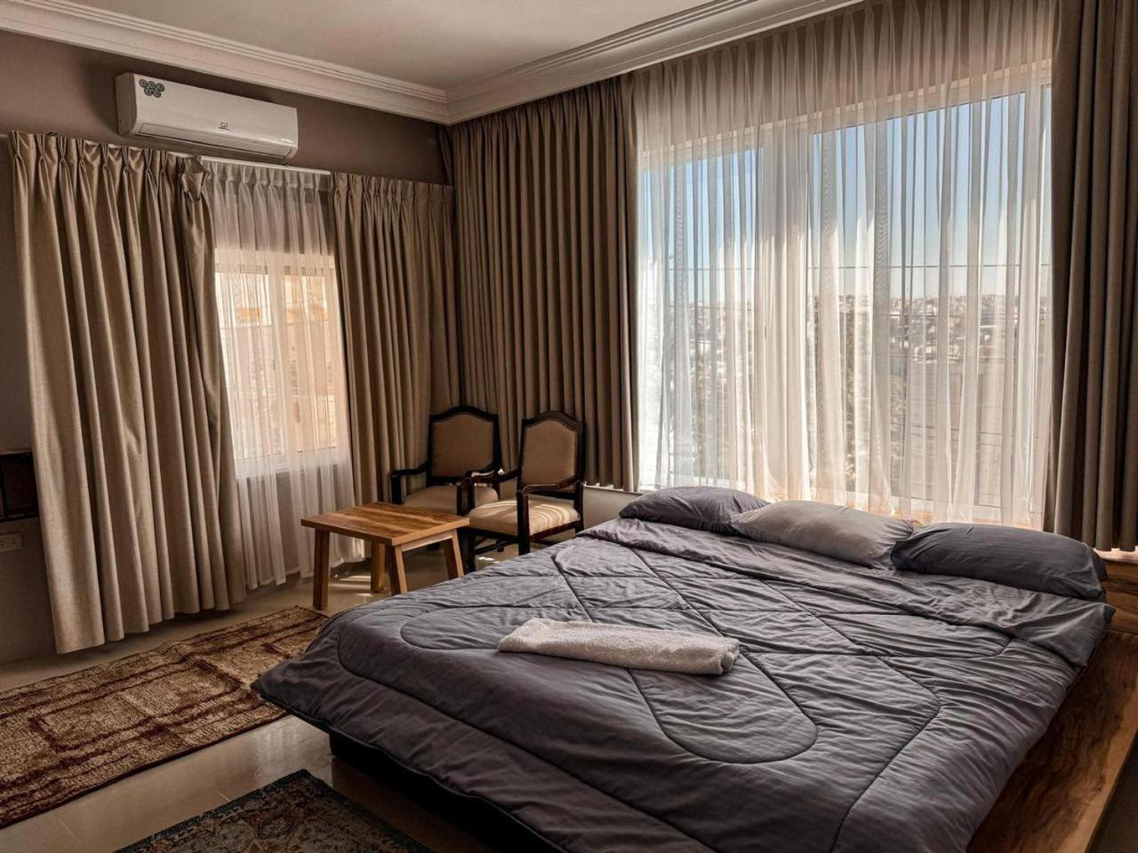 Beit Ahlan Hotell Amman Exteriör bild