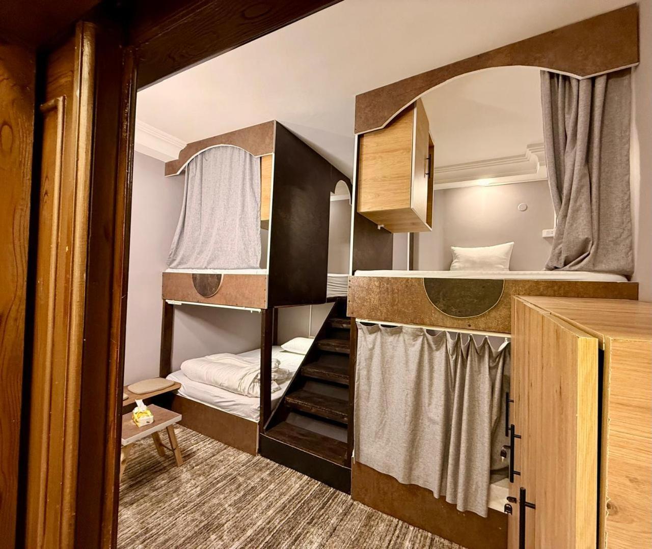 Beit Ahlan Hotell Amman Exteriör bild