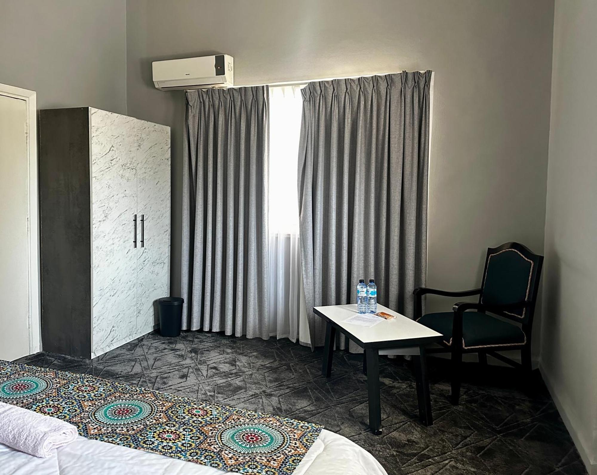 Beit Ahlan Hotell Amman Exteriör bild