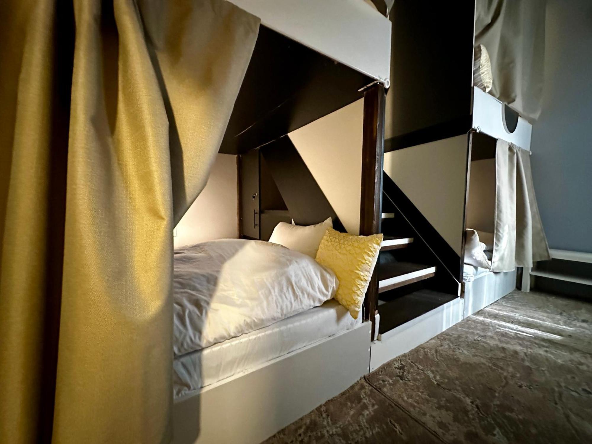 Beit Ahlan Hotell Amman Exteriör bild